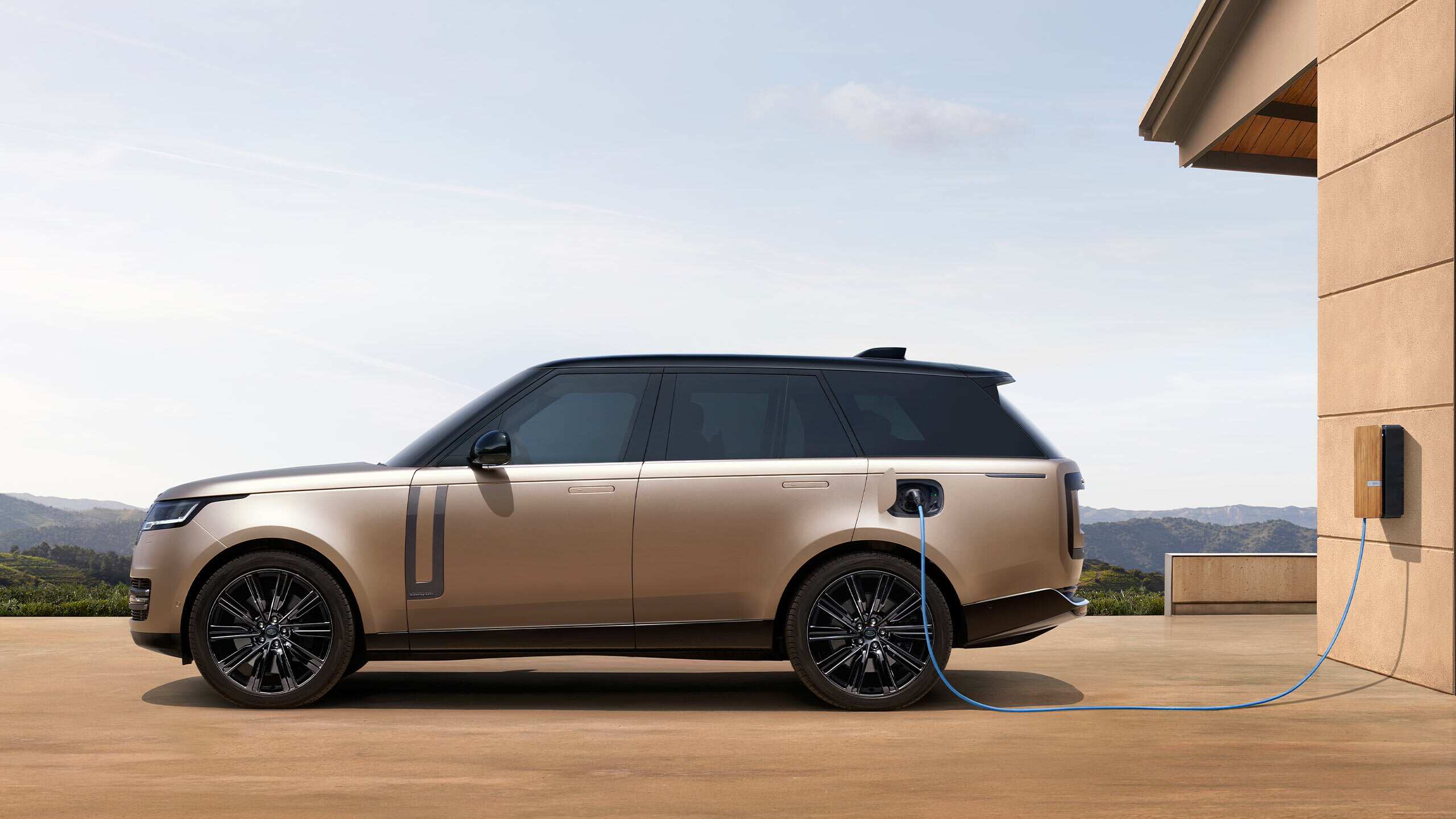 New range Rover 2022