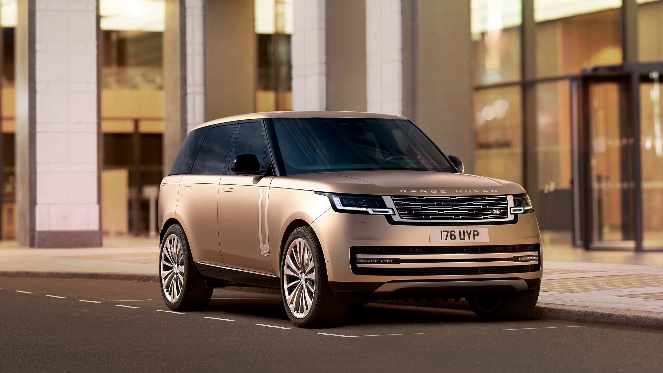 Driving an Electric Hybrid PHEV EV Power Range Rover