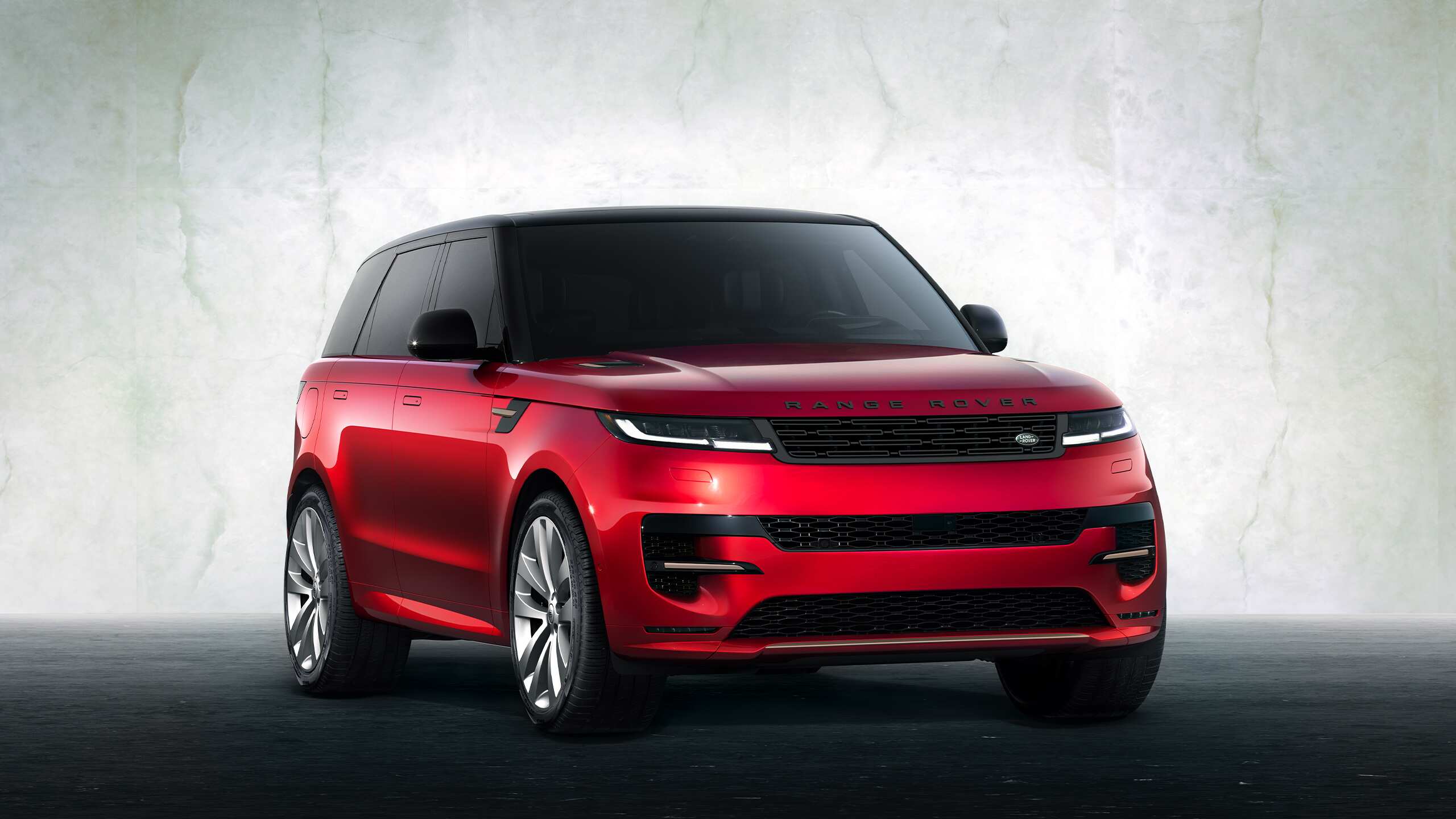 Range Rover Sport Front Right Profile
