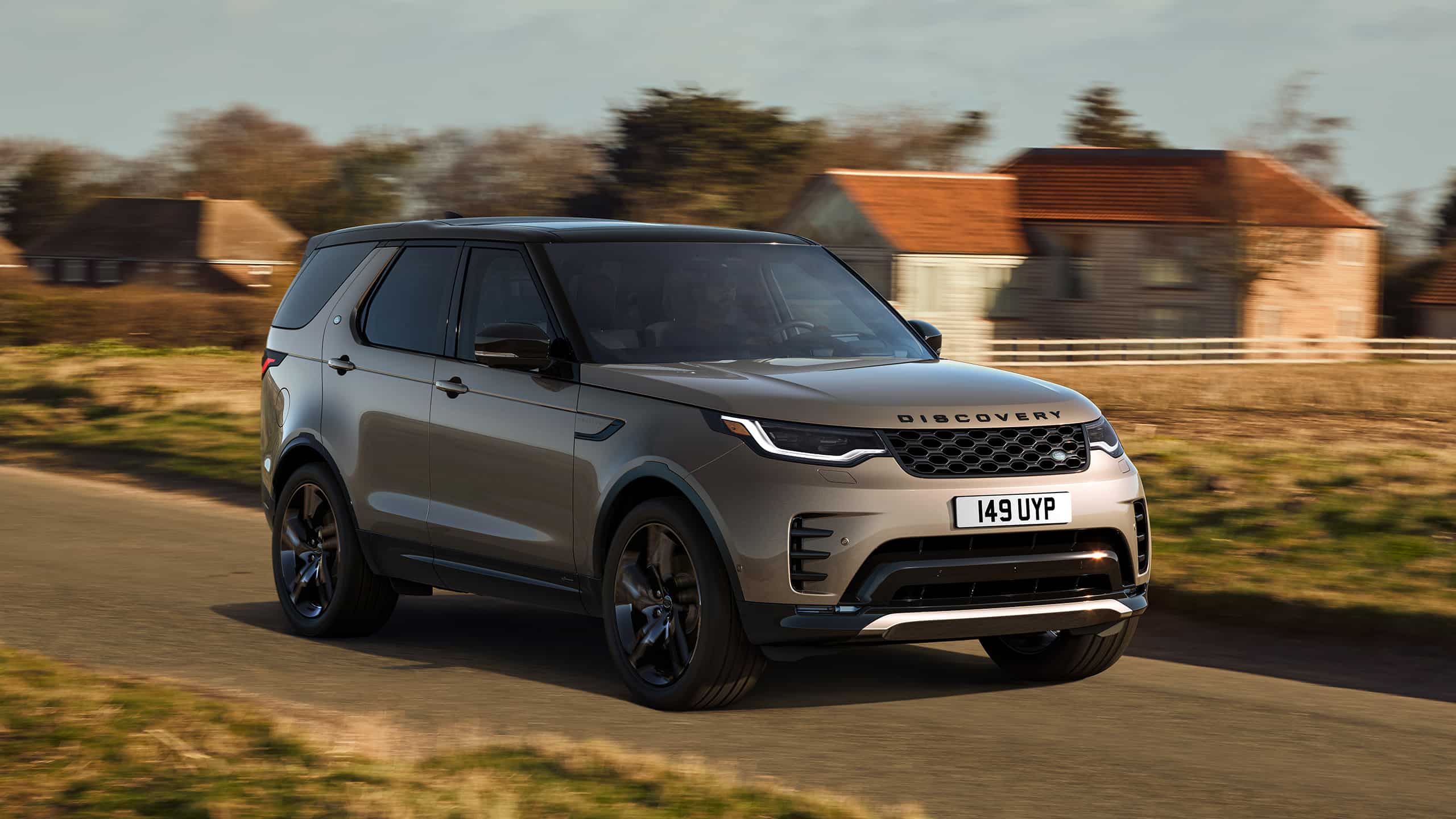 2024 Land Rover Discovery Review Nari Tamiko
