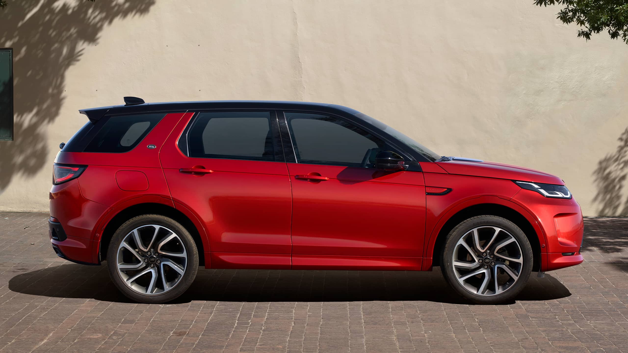 Discovery Sport Parked in front of Wall